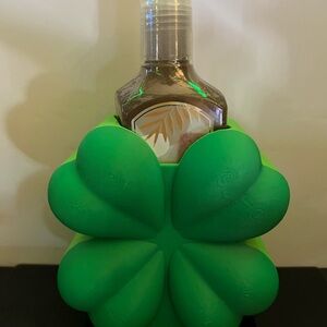 St Patrick bath and body works Gel soap holder